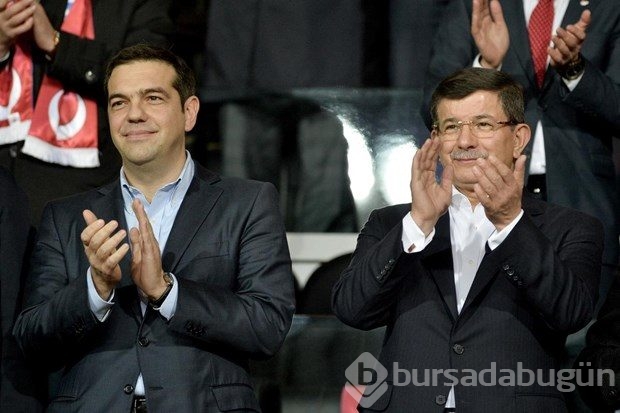 Davutoğlu ile Çipras maçı birlikte izledi