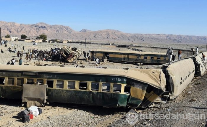 Pakistan'da feci kaza!