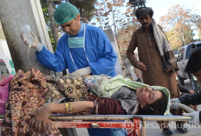 Pakistan'da feci kaza!