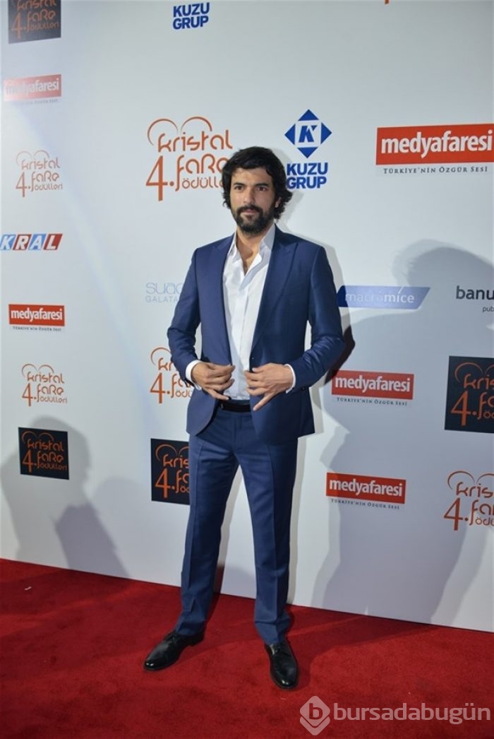 Engin Akyürek: Ödül almak motive edici!