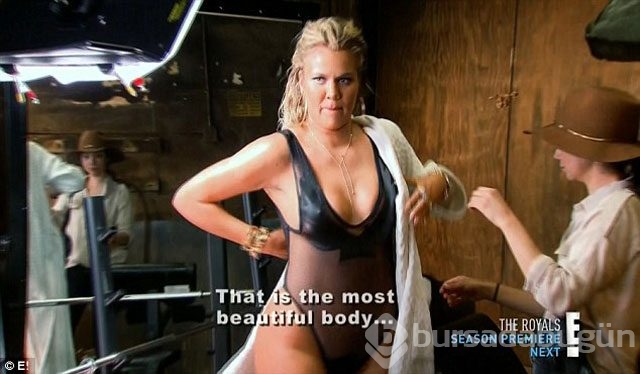 Khloe Kardashian'dan seksi tanıtım