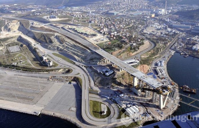 Körfez köprüsünün gerdanlığı havadan görüntülendi