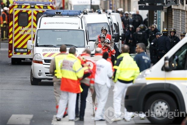 Paris'te terörist avı