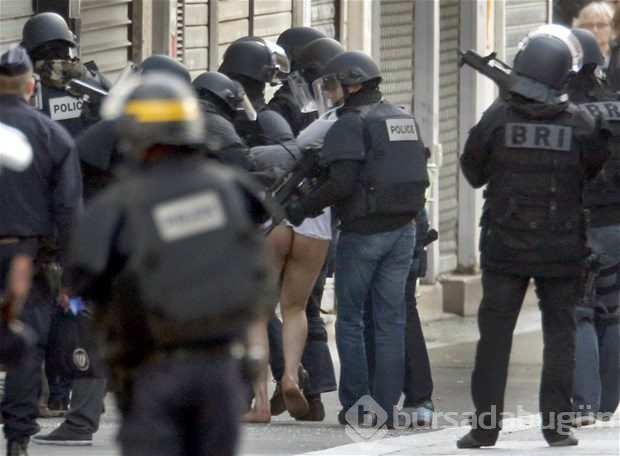 Paris'te terörist avı
