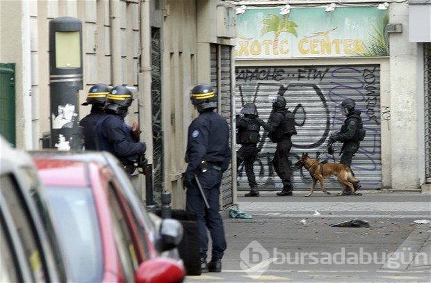 Paris'te terörist avı