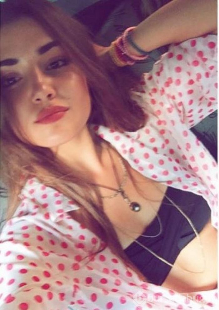 Hande Erçel bakın daha önce nerelerde yarışmış?
