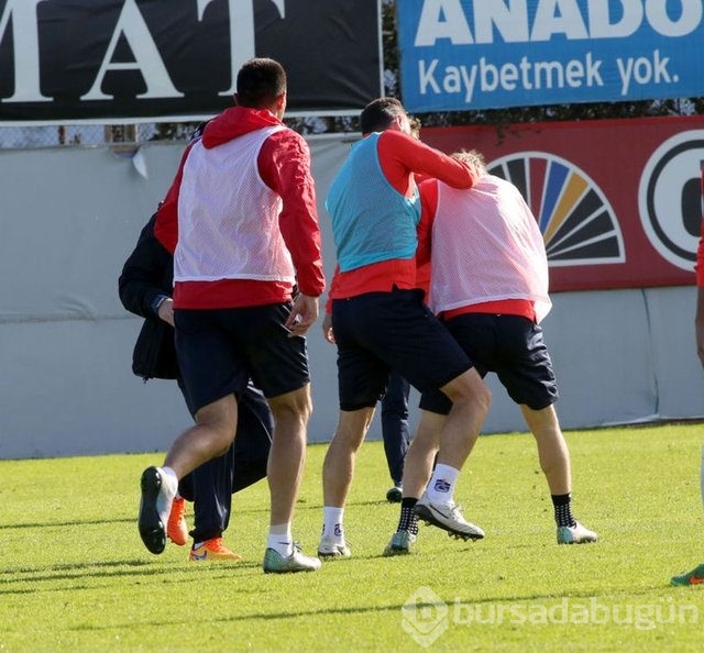 Trabzonspor'da şok kavga! İşte o anlar...