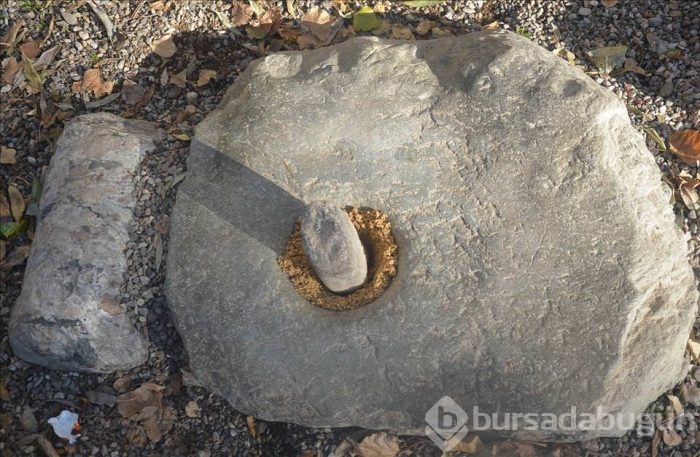 Hakkari'de asırlık buğday dövme geleneği