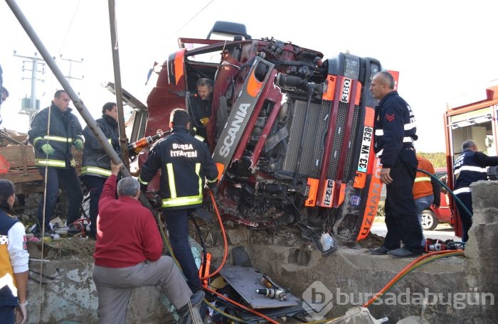 Bursa'da trafik kazası: 1 ölü, 1 yaralı	