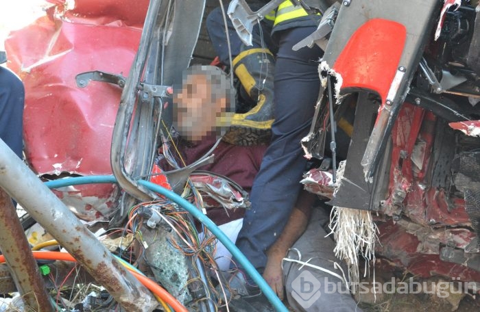 Bursa'da trafik kazası: 1 ölü, 1 yaralı	
