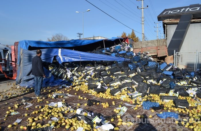 Bursa'da trafik kazası: 1 ölü, 1 yaralı	