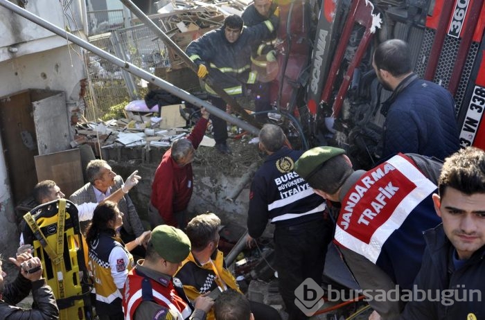 Bursa'da trafik kazası: 1 ölü, 1 yaralı	