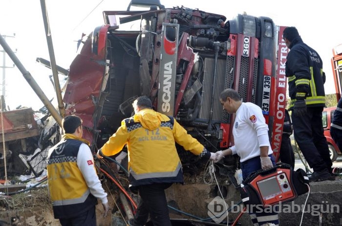 Bursa'da trafik kazası: 1 ölü, 1 yaralı	