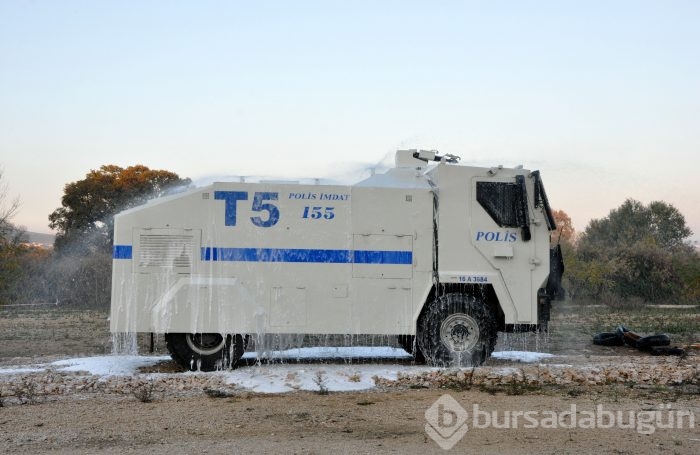 Bursa'da çevik kuvvetten nefes kesen tatbikat