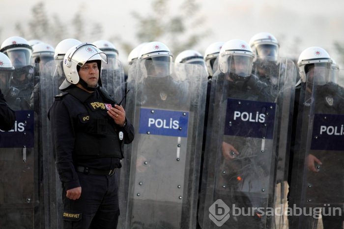 Bursa'da çevik kuvvetten nefes kesen tatbikat