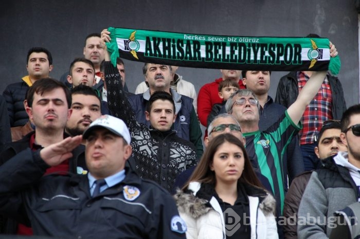 Akhisar Belediyespor-Bursaspor maçından kareler