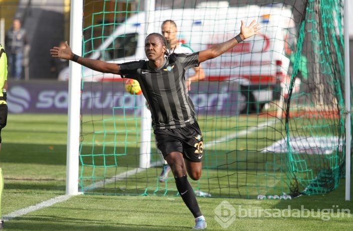 Akhisar Belediyespor-Bursaspor maçından kareler