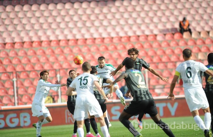 Akhisar Belediyespor-Bursaspor maçından kareler