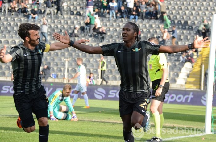 Akhisar Belediyespor-Bursaspor maçından kareler