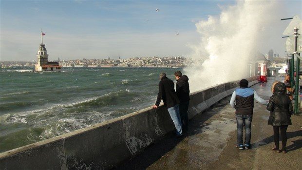 Bursa'da kuvvetli lodos
