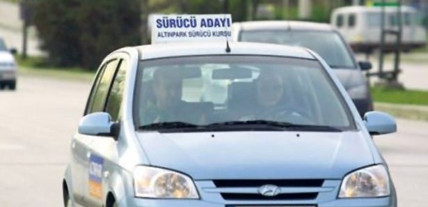 Ehliyet sınavında 'otomatik vites' dönemi