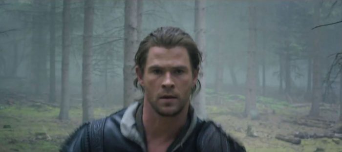 Yakışıklı oyuncu Chris Hemsworth tanınmaz halde