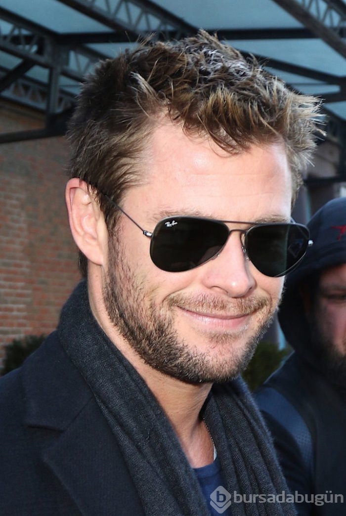 Yakışıklı oyuncu Chris Hemsworth tanınmaz halde