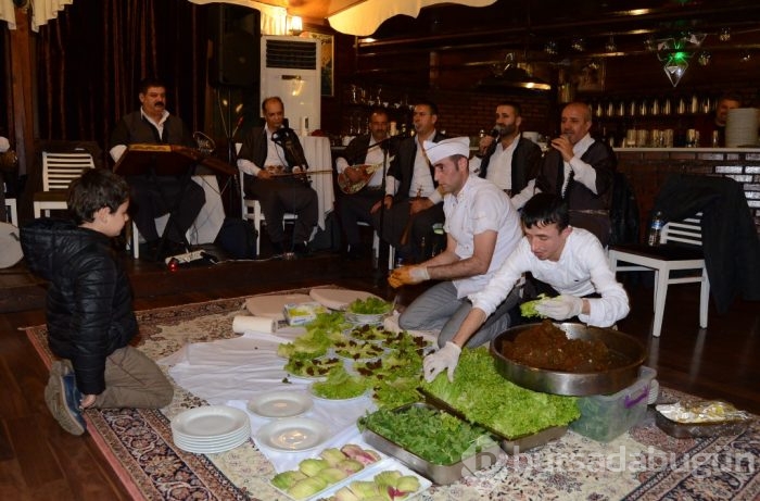 Urfa sıra geceli Öğretmenler Günü kutlaması...