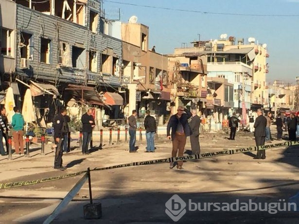Adana'da polis merkezine bombalı araçla saldırı