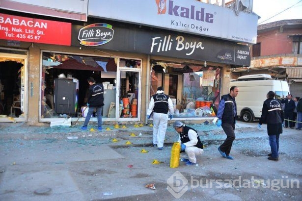 Adana'da polis merkezine bombalı araçla saldırı