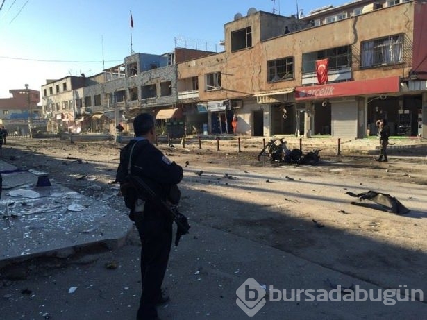 Adana'da polis merkezine bombalı araçla saldırı