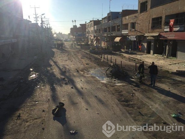 Adana'da polis merkezine bombalı araçla saldırı
