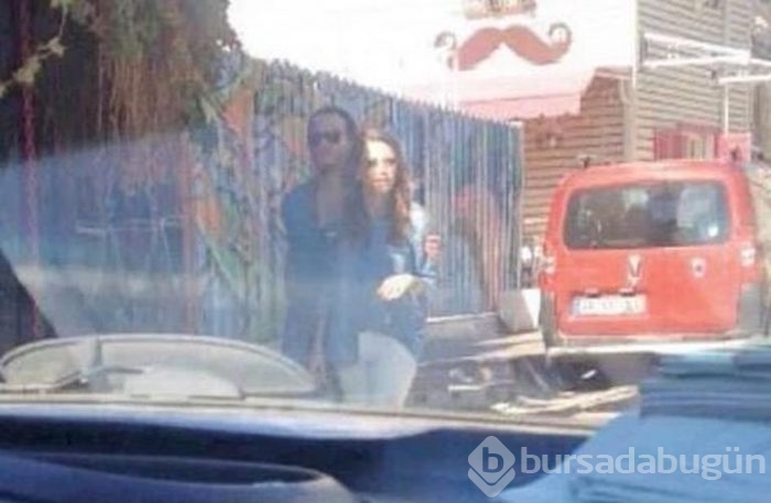 Serenay Sarıkaya şarkı söyleyecek