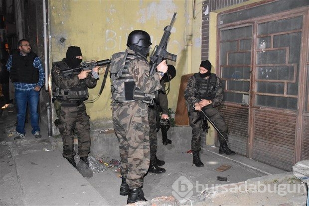 Polisten şafak operasyonu