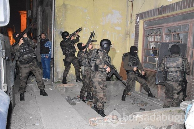 Polisten şafak operasyonu