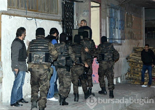 Polisten şafak operasyonu