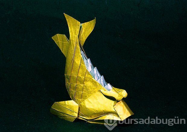 "Origami nedir?" sorusuna cevap niteliğinde 27 sanat eseri