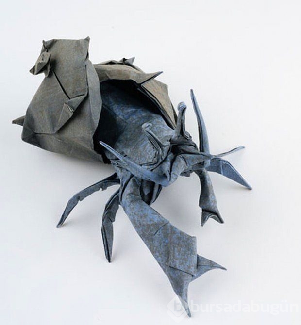 "Origami nedir?" sorusuna cevap niteliğinde 27 sanat eseri