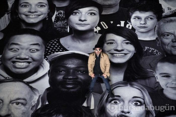 4 bin 'selfie'lik kolaj