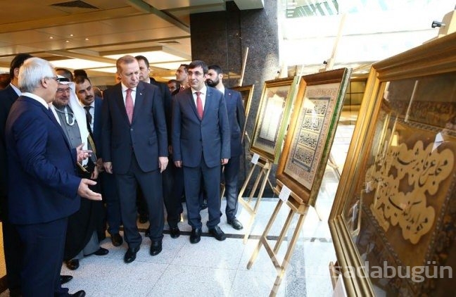 Erdoğan, "Hat Şaheserleri Sergisi"ni gezdi