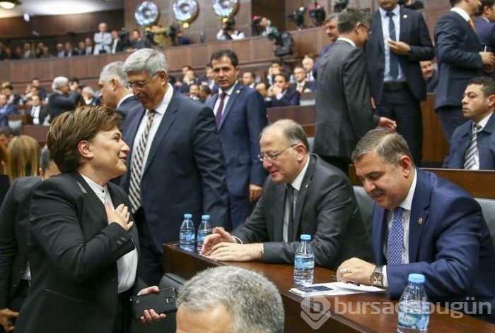 AK Parti'de yeni bakanlara büyük ilgi