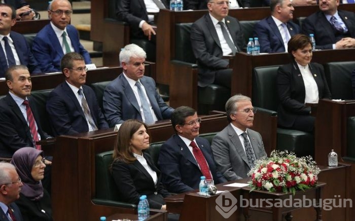 AK Parti'de yeni bakanlara büyük ilgi