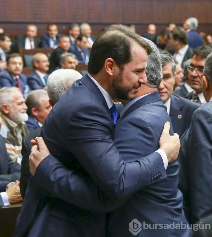 AK Parti'de yeni bakanlara büyük ilgi