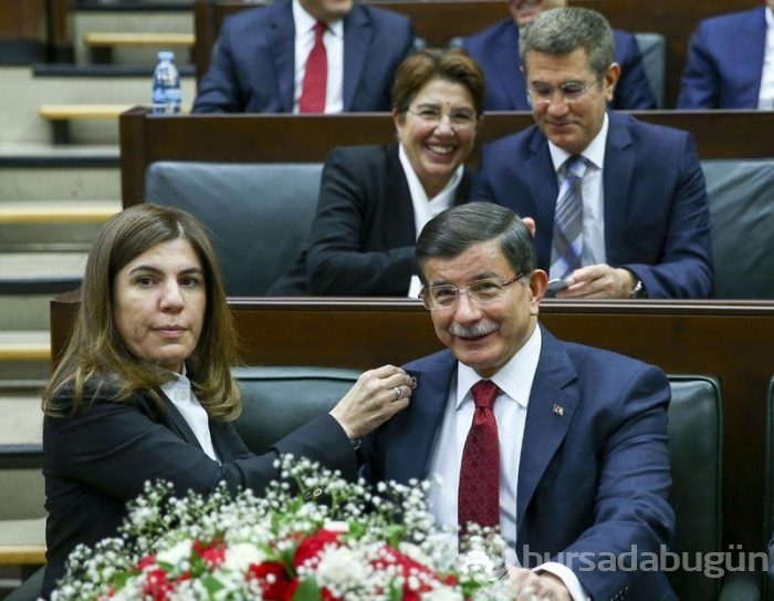 AK Parti'de yeni bakanlara büyük ilgi