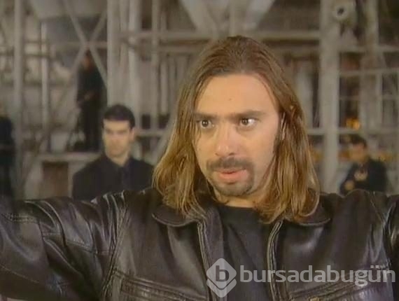 90'ların ünlü isimleri şimdi ne yapıyor?