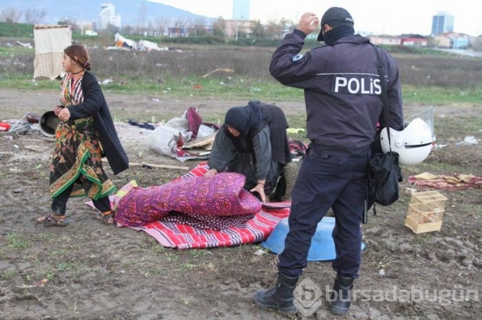 Suriyeli mülteciler Bursa'dan Osmaniye'ye gönderildi