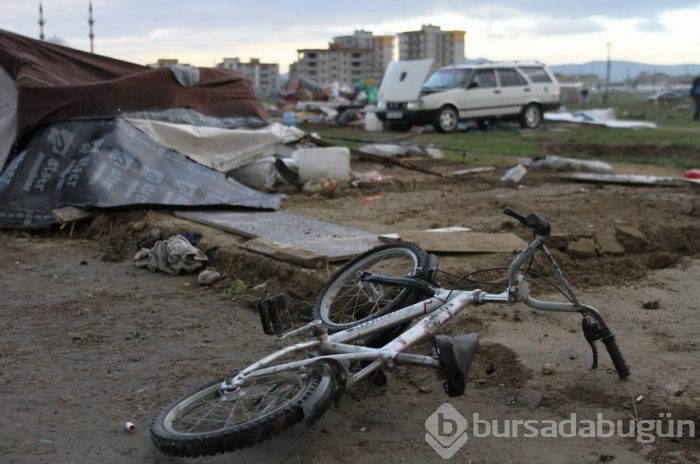 Suriyeli mülteciler Bursa'dan Osmaniye'ye gönderildi