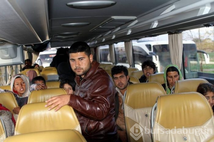 Suriyeli mülteciler Bursa'dan Osmaniye'ye gönderildi