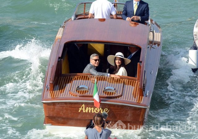 George Clooney eşine şato aldı!