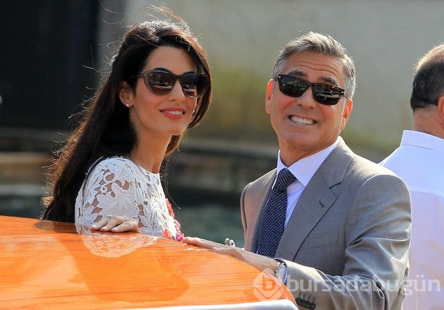 George Clooney eşine şato aldı!